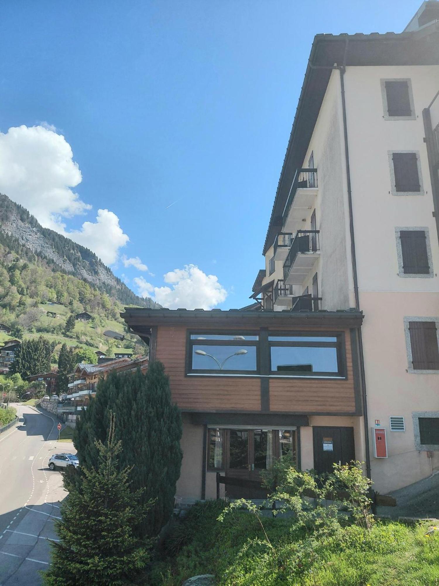 Hotel Le Montblanc Flumet Exterior photo